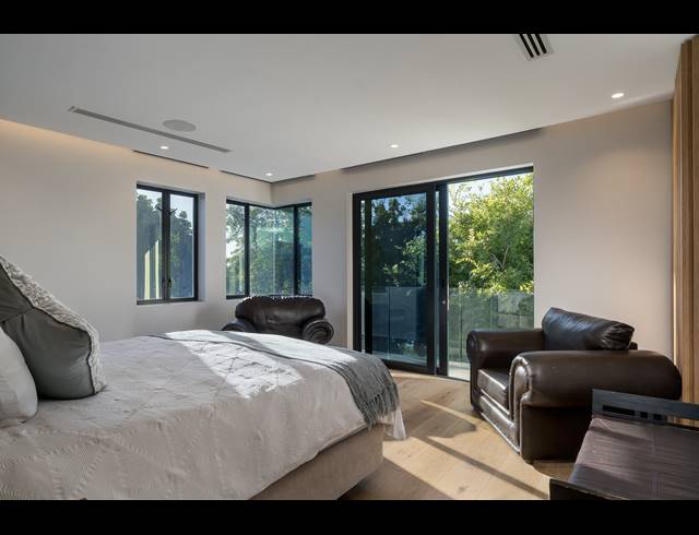 5 BEDROOM HOUSE FOR SALE IN PEARL VALLEY GOLF & COUNTRY ESTATE